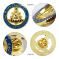 Diseño personalizado Gold Zinc Insignias redondas Hollowed Gold Figuras para usar Pin de solapa masónica conmemorativa